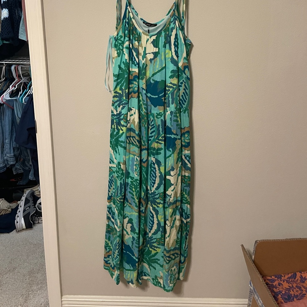 Boutique dress size large NWT
